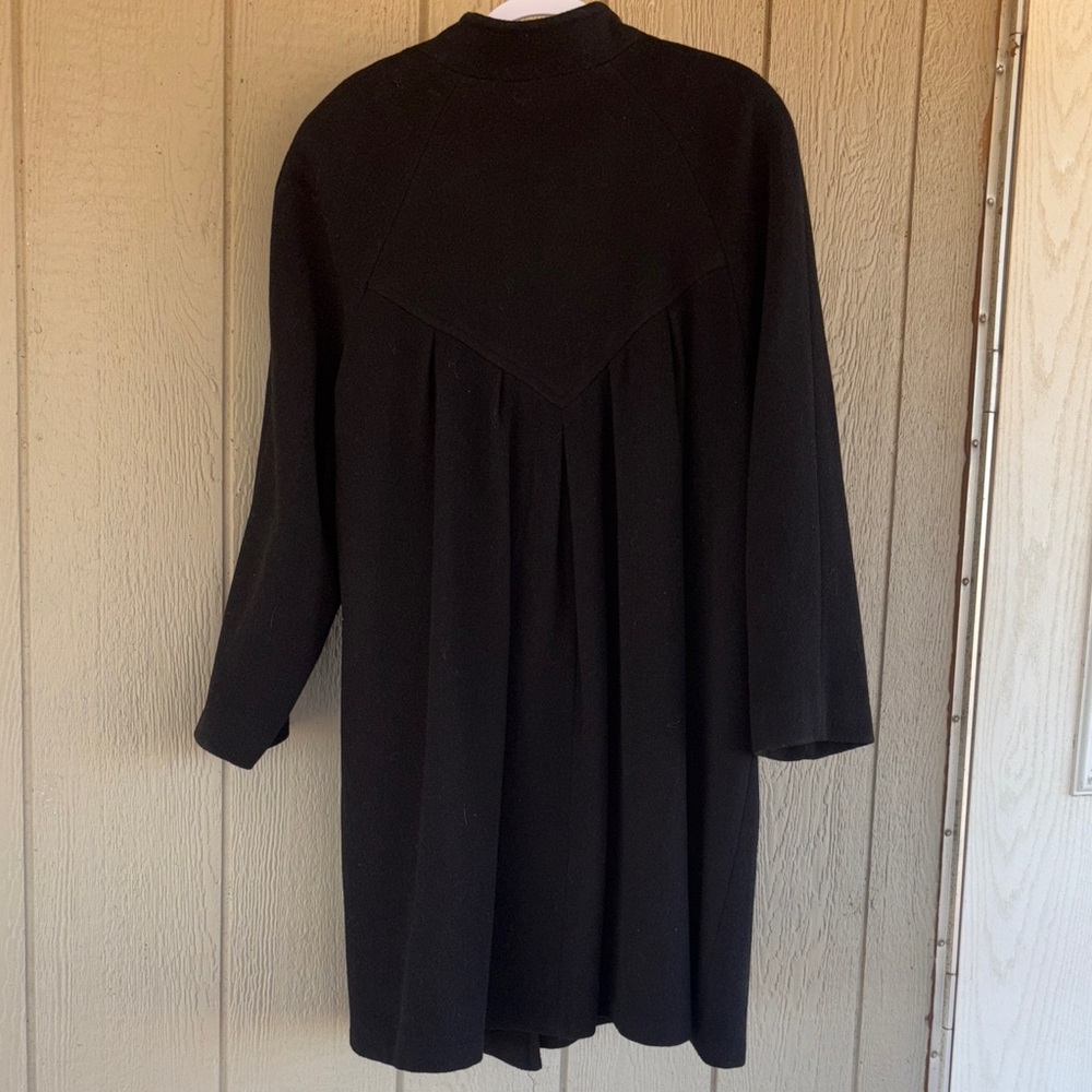 Komitor Women's Black Button-Front Wool Coat - Picture 3 of 16